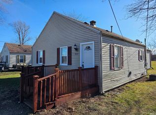 7613 E Piccadilly Rd, Muncie, IN 47302