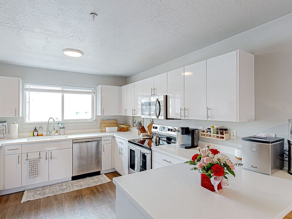 675 Hundred Springville UT Zillow