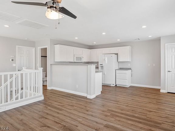 4th image of 11103 Abbeyfield Rose Dr