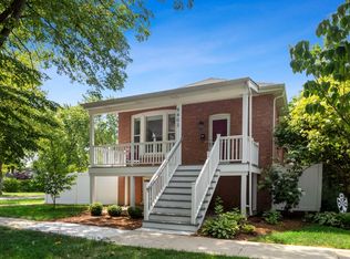 9403 Monroe Ave, Brookfield, IL 60513