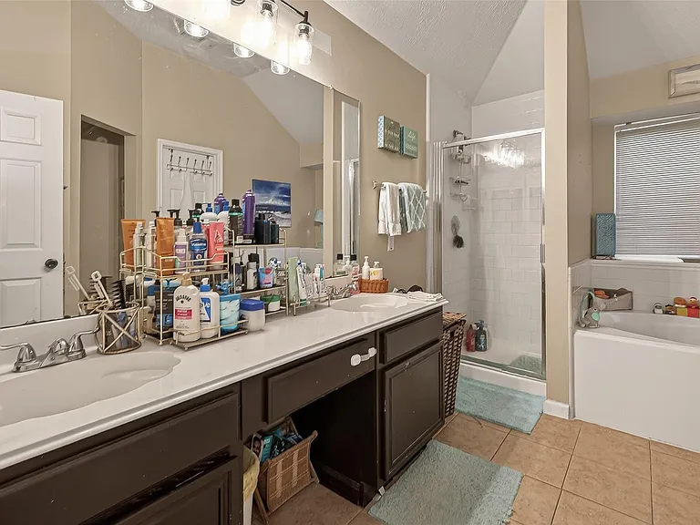 3611 Stacy Park Cir — Photo 33