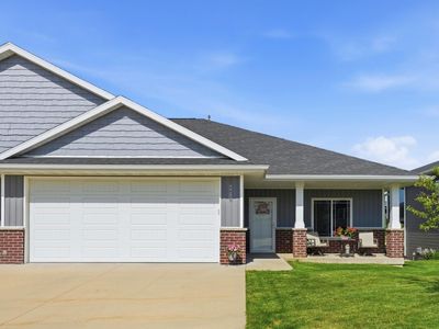 2285 Helle Dr, Asbury, IA, 52002