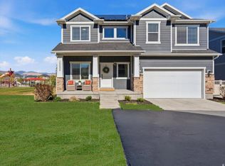 15230 S Cutlass Ct, Bluffdale, UT 84065