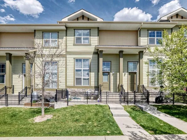 551 Evanston Dr NW, Calgary, AB T3P 0H4