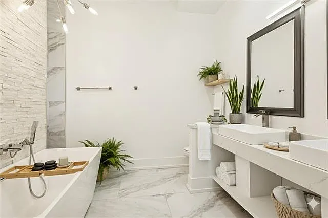 2732 Danneel St — Photo 25