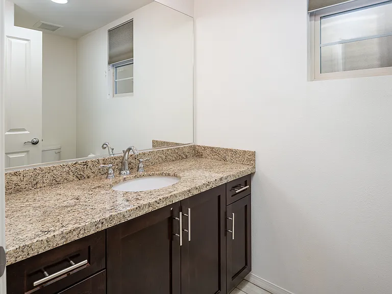 Bathroom Downstair