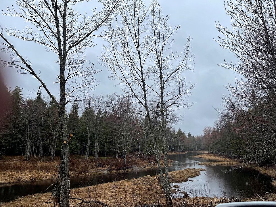 1st image of 4 Mattamiscontis Road