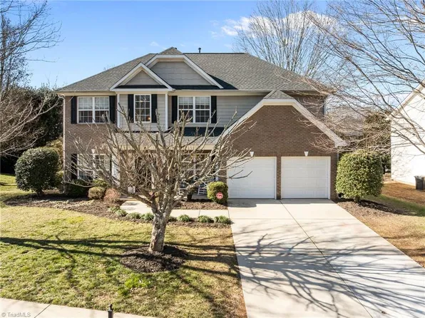 3805 Bridlington Dr, Greensboro, NC 27455