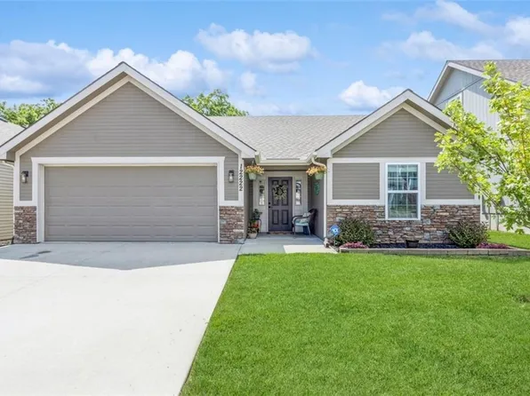 12222 N Atkins Ave, Kansas City, MO 64163