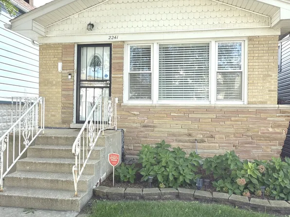 (undisclosed Address), Chicago, IL 60639