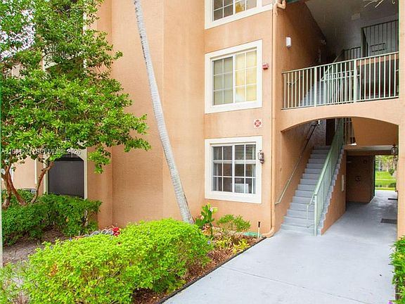 4th image of 4824 State Rd #7-9105