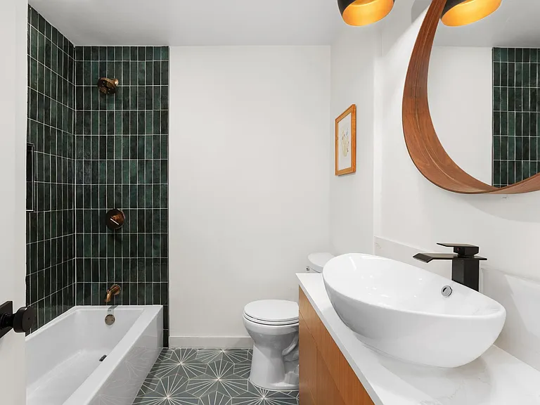7824 Manassas Dr — Photo 32