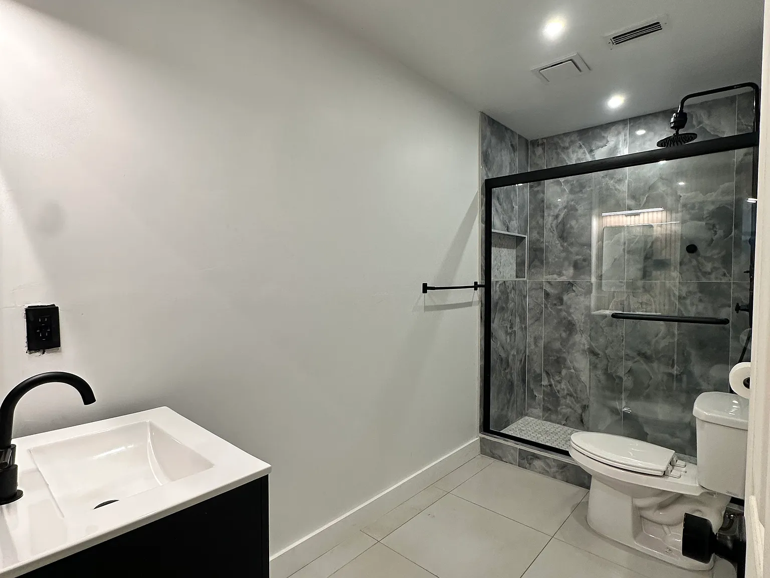 1 bed, 1671 sqft, $1,000 — Photo 3