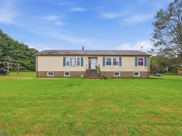 25 W Asbury Anderson Rd, Washington Twp., NJ 08827