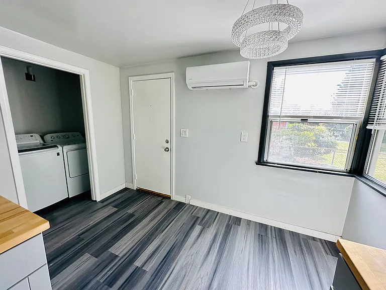 12350 11th Ave NE — Photo 9