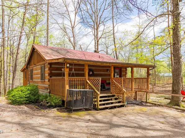 2348 Misty Ln, Sevierville, TN 37876