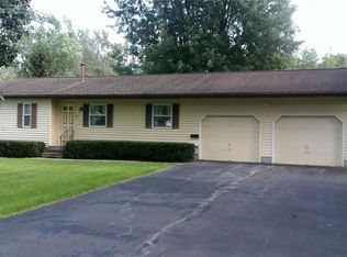 133 Saint Patrick Dr, Rochester, NY 14623