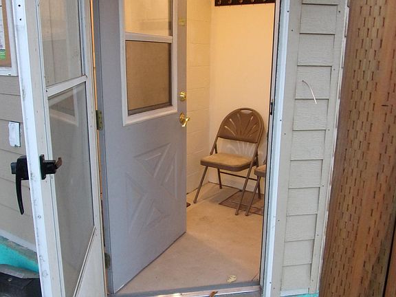5th image of 1524 E Cataldo Ave
