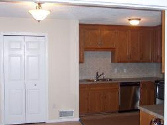 3rd image of 66 Portsmouth Ct #2115