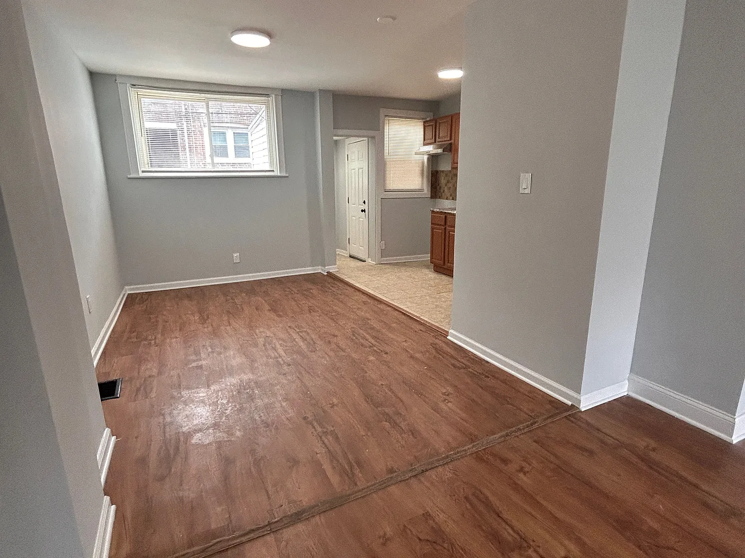 3 bed, 1088 sqft, $1,295 — Photo 2