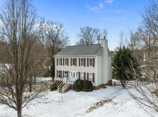 6021 Stone Bluff Dr, Clemmons, NC 27012