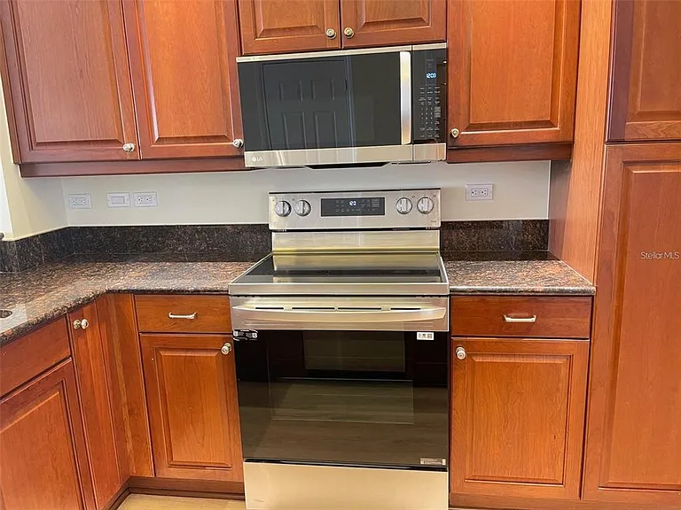 8111 Lakewood Main St #307 — Photo 12