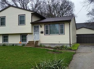 306 Bates St, Waterloo, IA 50703