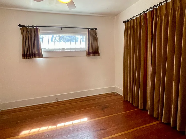 15 Wolfe Ave — Photo 30