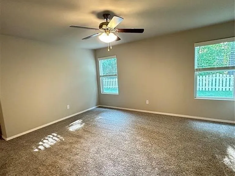 6801 SW Chestnut Hill Rd — Photo 6