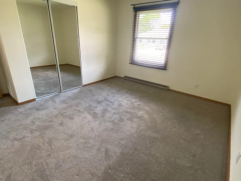 2101 Somerset Dr — Photo 11