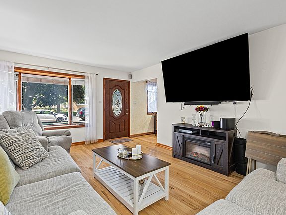 5th image of 7709 Long Ave