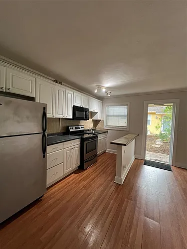 1333 NE 5th Ter #9 Photo 1
