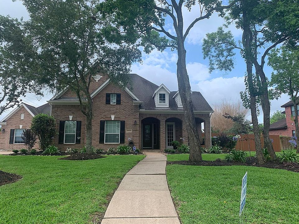 1st image of 2901 Scarlet Oak Dr