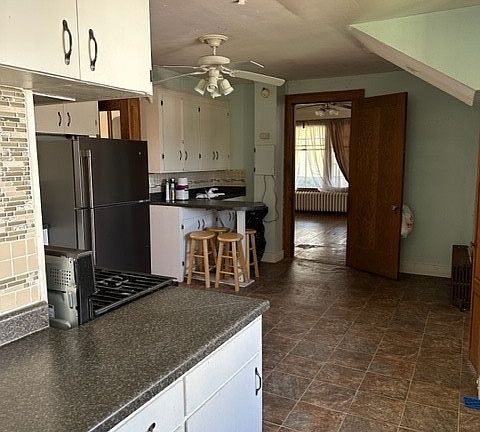 5th image of 324 N Gill St