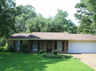 120 Kaye Dr, Madison, MS 39110