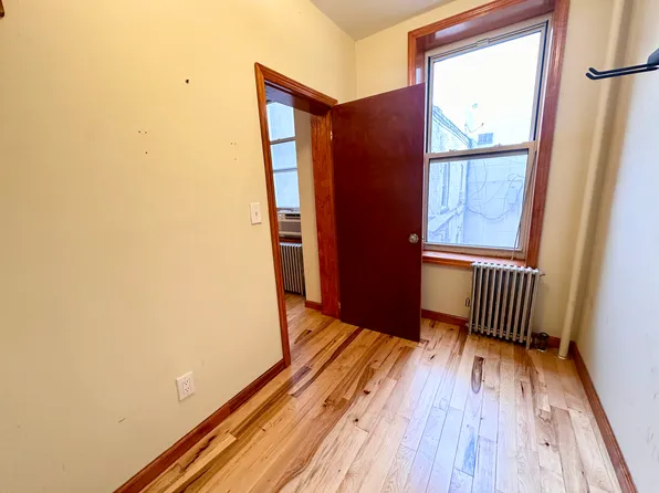 289 Columbia Street image 15 of 15