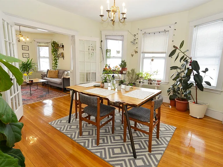 89 Rockview St #3 — Photo 4