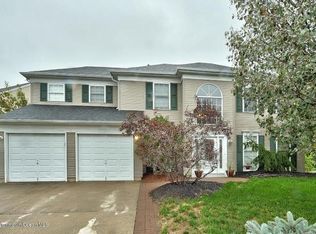 2 Grindstone Rd, Howell, NJ 07731