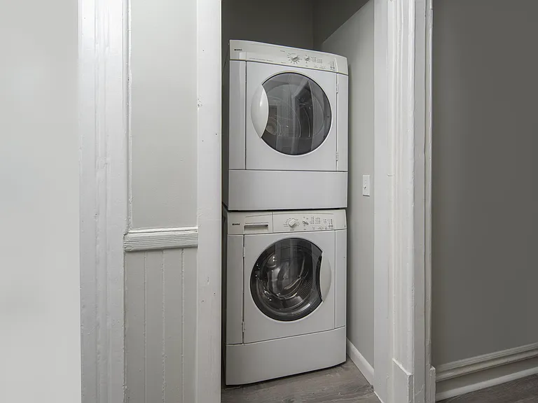 159 Hoosick St #1R — Photo 12