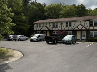 918 Flanders Rd, Henniker, NH 03242