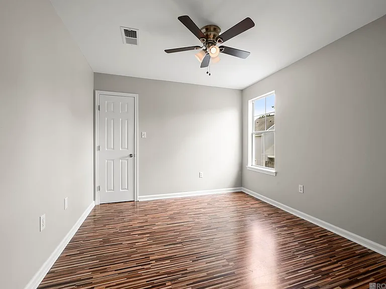 5050 Stumberg Ln — Photo 21