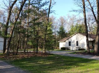 400 E River Rd, Muskegon, MI 49445