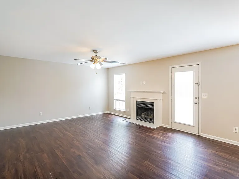 1514 Winter Ct — Photo 5