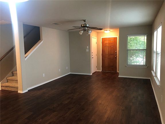 3rd image of 3203 Etheredge Dr