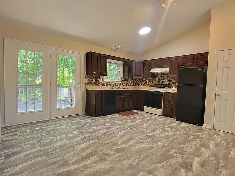 6205 Serenity Ct — Photo 4