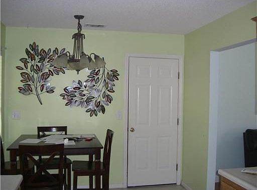 5th image of 107 Ashley Dr