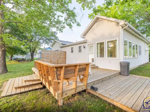 111 Merchant St, Hartford, KS 66854