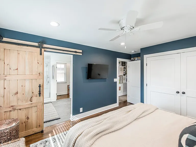 1003 Woods Lake Dr — Photo 41
