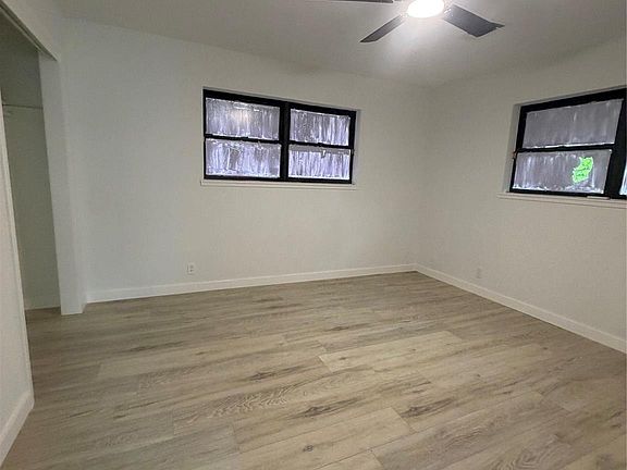 5th image of 143 Hollyvale Dr