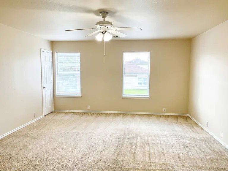 8011 Hoosier Park — Photo 13
